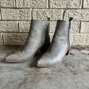 The Buckle Ccocci Cindy Ankle Boots size 7 Grey